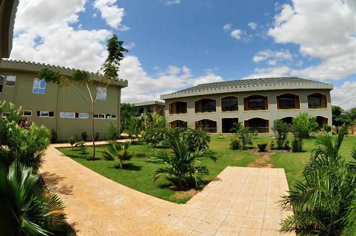 Almond garissa